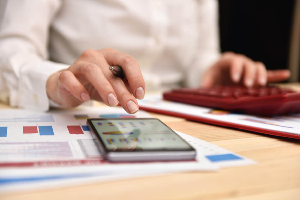 Tracking business expenses